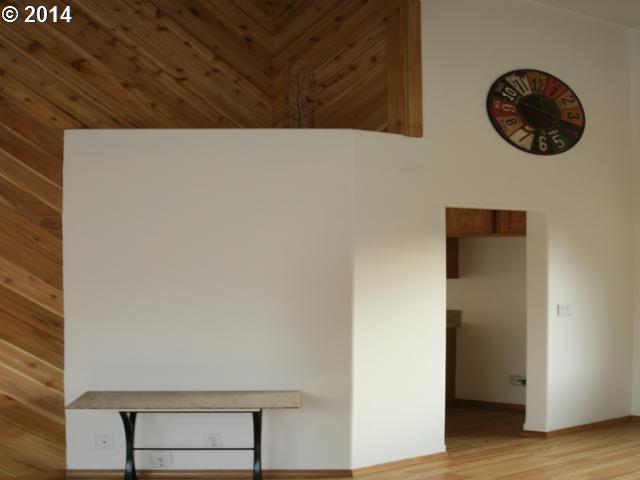 430 Vista Ridge Court Gaston, OR 97119 - Photo 4 of 12 Gallery Image 4