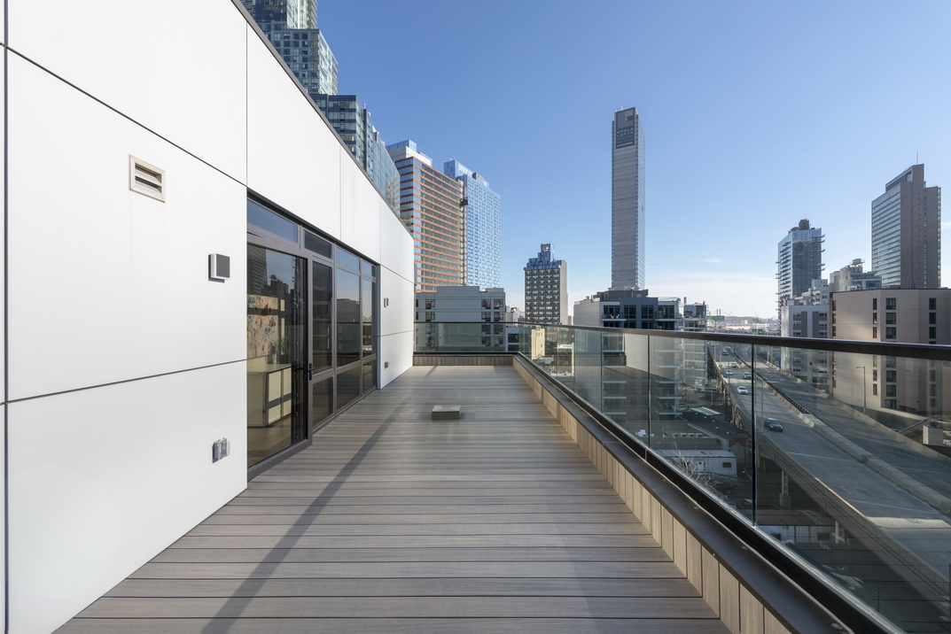 24-12 42nd Road, Unit PH8B Queens, NY 11101 - Photo 8 of 14