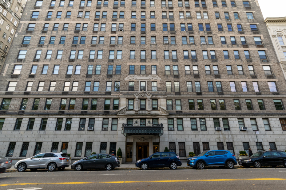 The Alden 225 Central Park West, Manhattan, NY 10024 - Photo 8 of 19