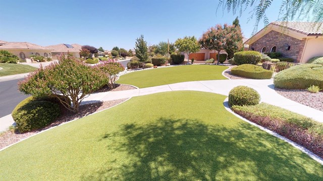 19177 Kanbridge Street Apple Valley, CA 92308 - Photo 2 of 60