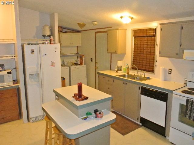 178 Lull Road Toutle, WA 98649 - Photo 3 of 15
