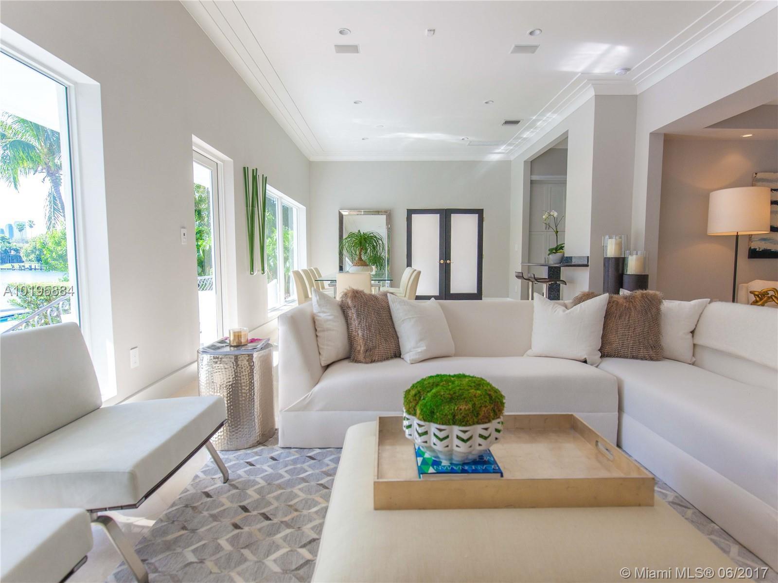 650 Lake Road Miami, FL 33137 - Photo 5 of 41