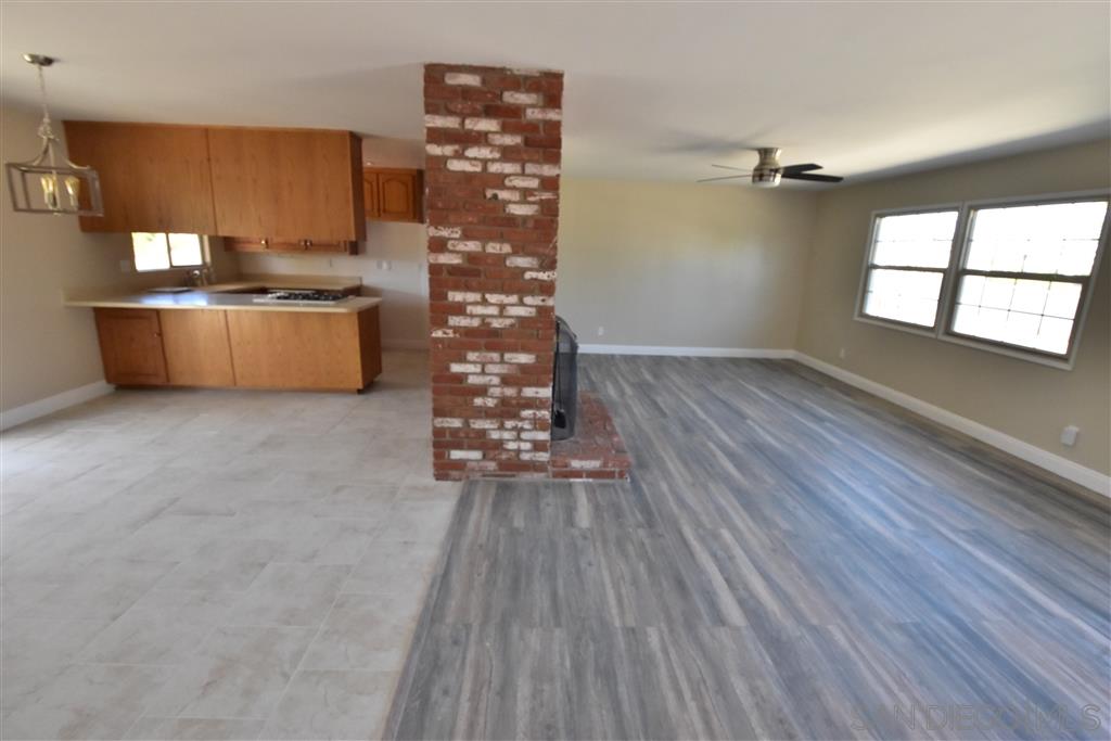 9364 Oakbourne Road Santee, CA 92071 - Photo 7 of 23