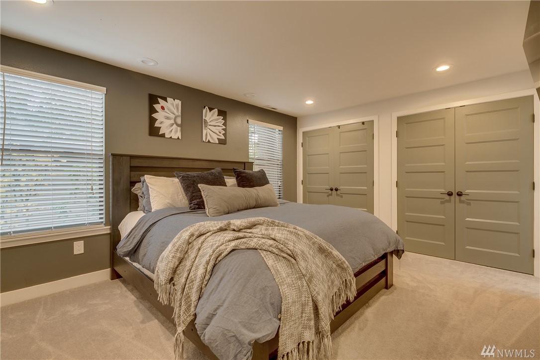 16229 4th Avenue Southeast Bothell, WA 98012 - Photo 12 of 25 Gallery Image 12