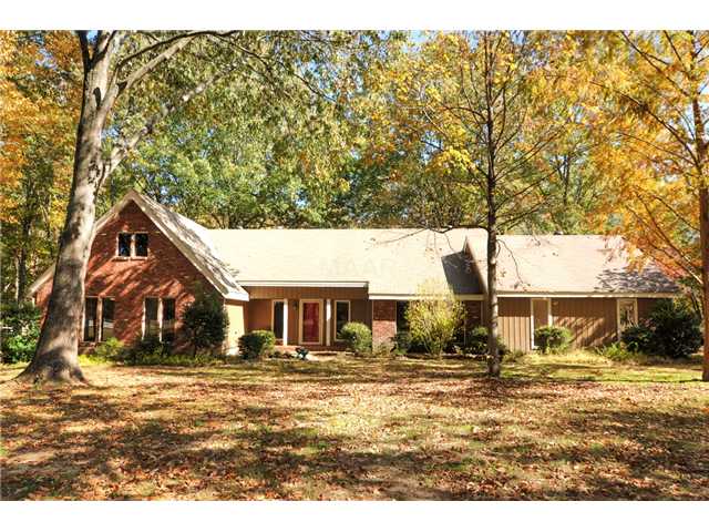 1654 Pecan Ridge Drive Collierville, TN 38017 - Photo 1 of 12 Gallery Image 1