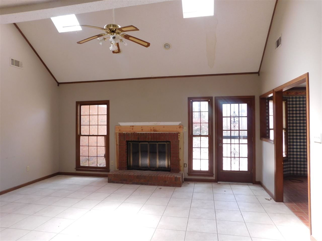 4388 Old Forest Road Memphis, TN 38125 - Photo 18 of 25 Gallery Image 18
