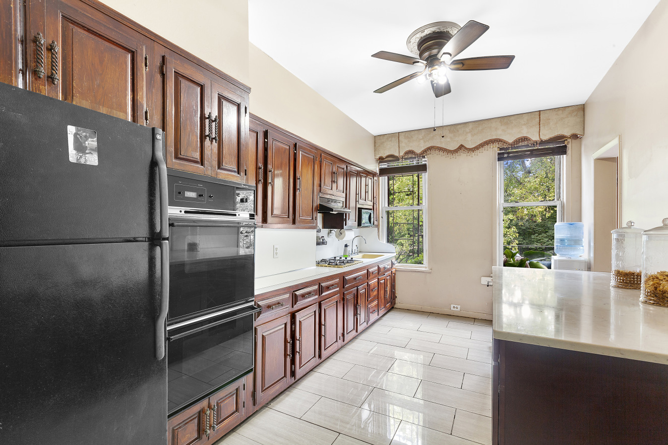 427 36th Street Brooklyn, NY 11232 - Photo 4 of 14