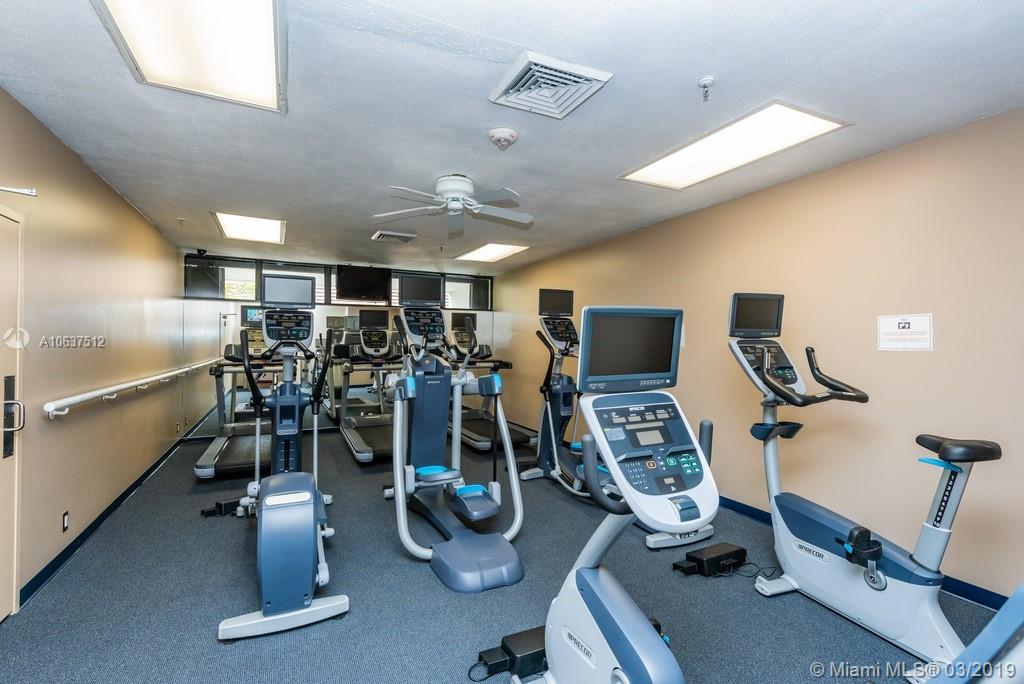 520 Brickell Key Drive, Unit APH00 Miami, FL 33131 - Photo 46 of 48