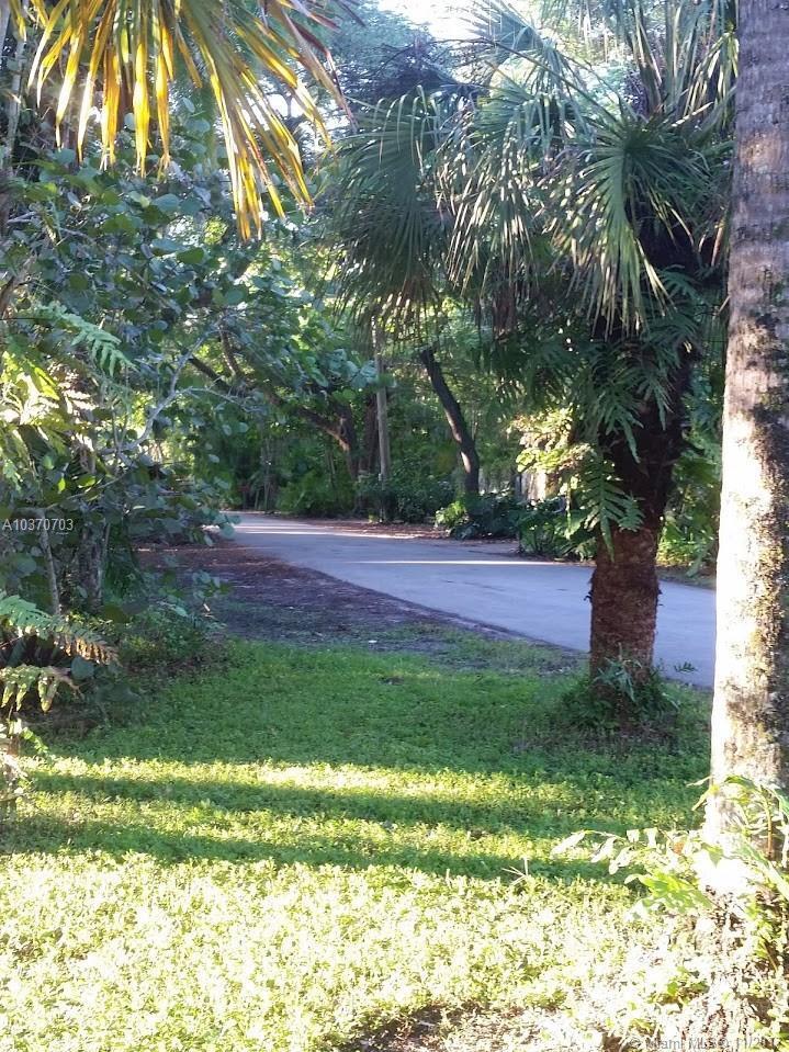 7393 Southwest 79th Court Miami, FL 33143 - Photo 14 of 18