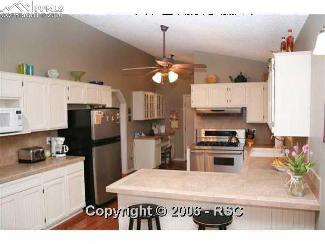685 Portland Road Monument, CO 80132 - Photo 2 of 13 Remodeled Kitchen