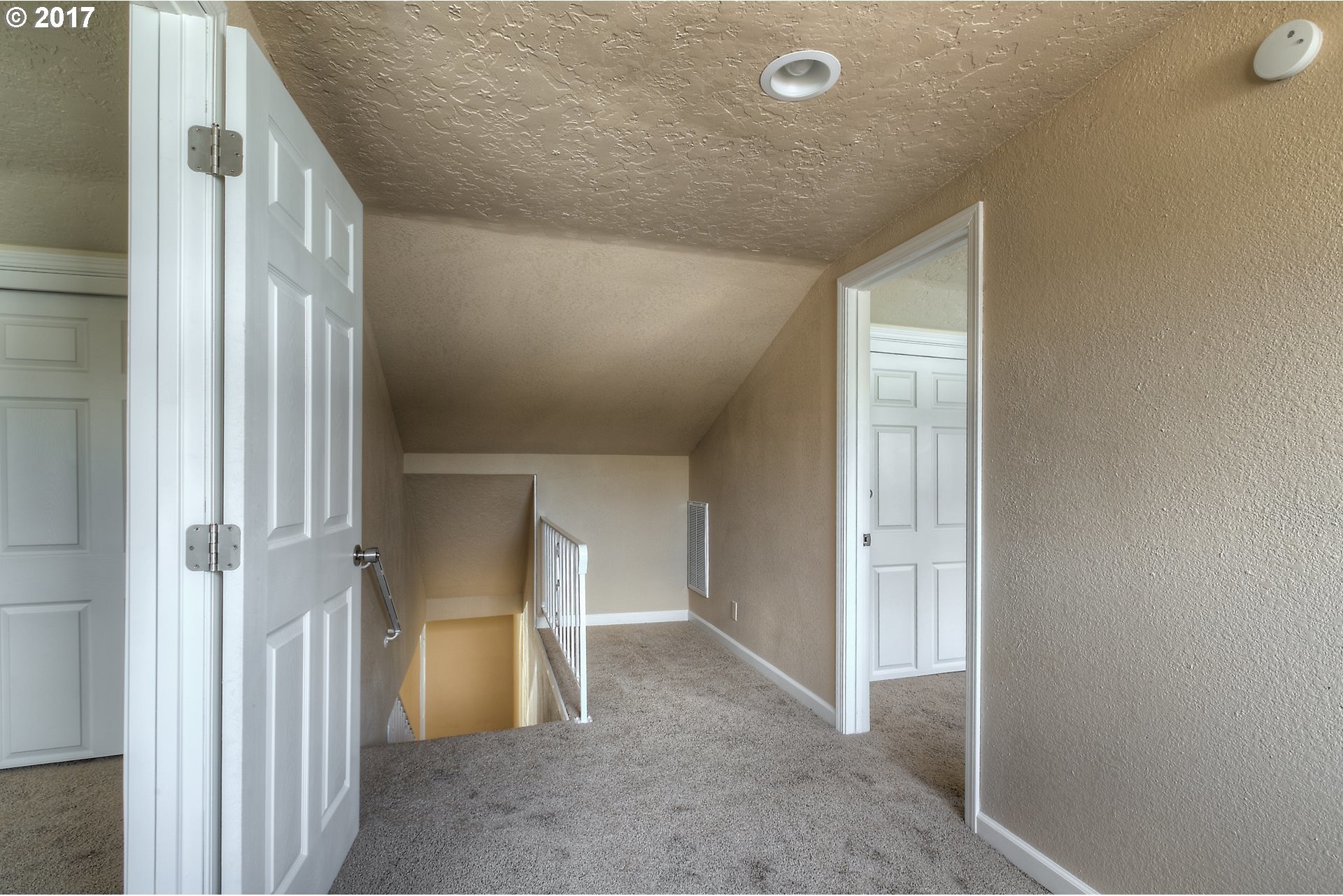 2390 Fisher Road Northeast Salem, OR 97305 - Photo 11 of 25 Gallery Image 11