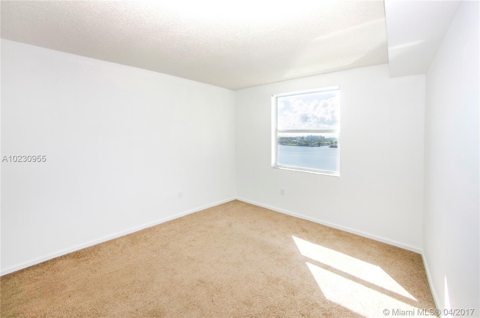 17150 North Bay Road, Unit 2708 Sunny Isles Beach, FL 33160 - Photo 32 of 35