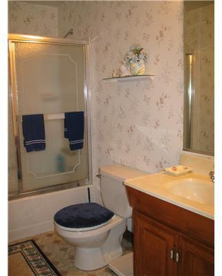 423 Middlesex Road McKeesport, PA 15135 - Photo 13 of 18 Gallery Image 13