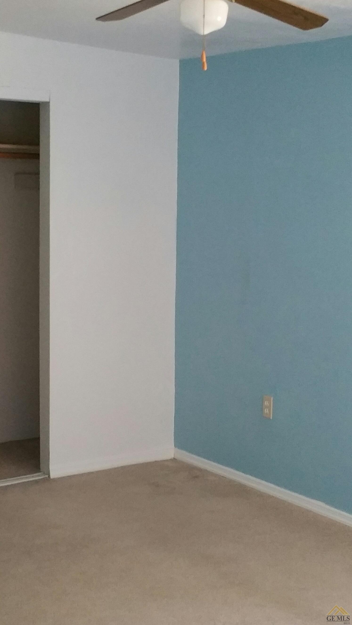 811 R Street Bakersfield, CA 93304 - Photo 5 of 9 Gallery Image 5