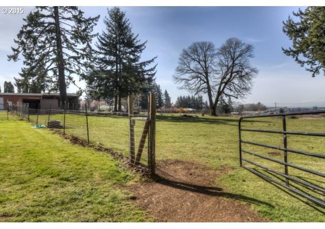 3561 Seminole Road Northeast Silverton, OR 97381 - Photo 6 of 16 Gallery Image 6