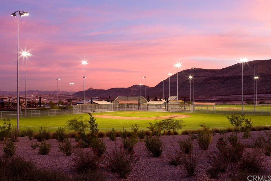 18946 Lauren Lane Saugus, CA 91350 - Photo 20 of 20 Minutes from The Mesa Park.