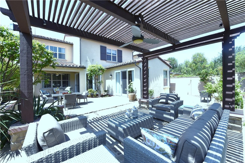 27 Statuary Irvine, CA 92620 - Photo 19 of 20