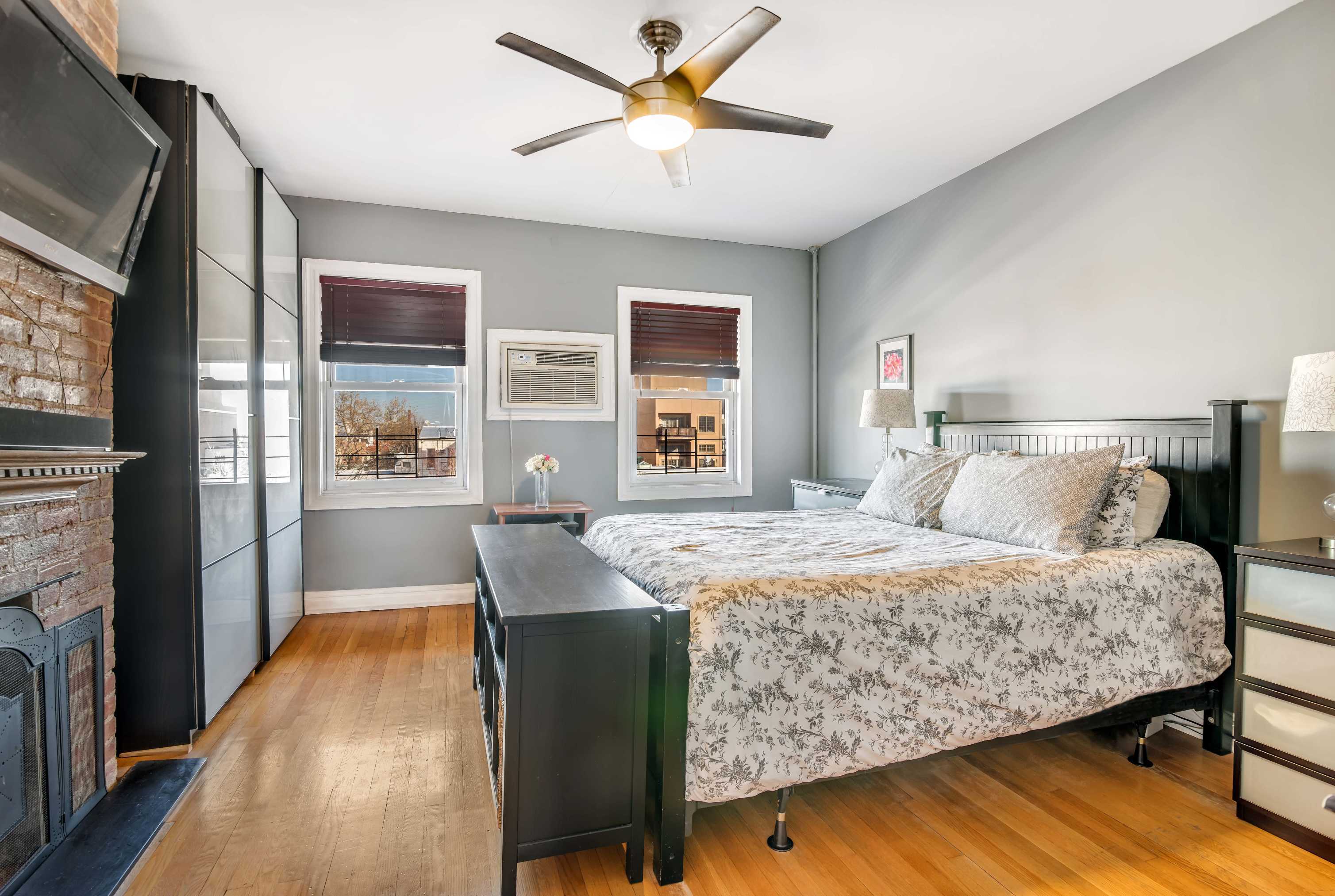 151 McGuinness Boulevard Brooklyn, NY 11222 - Photo 10 of 15