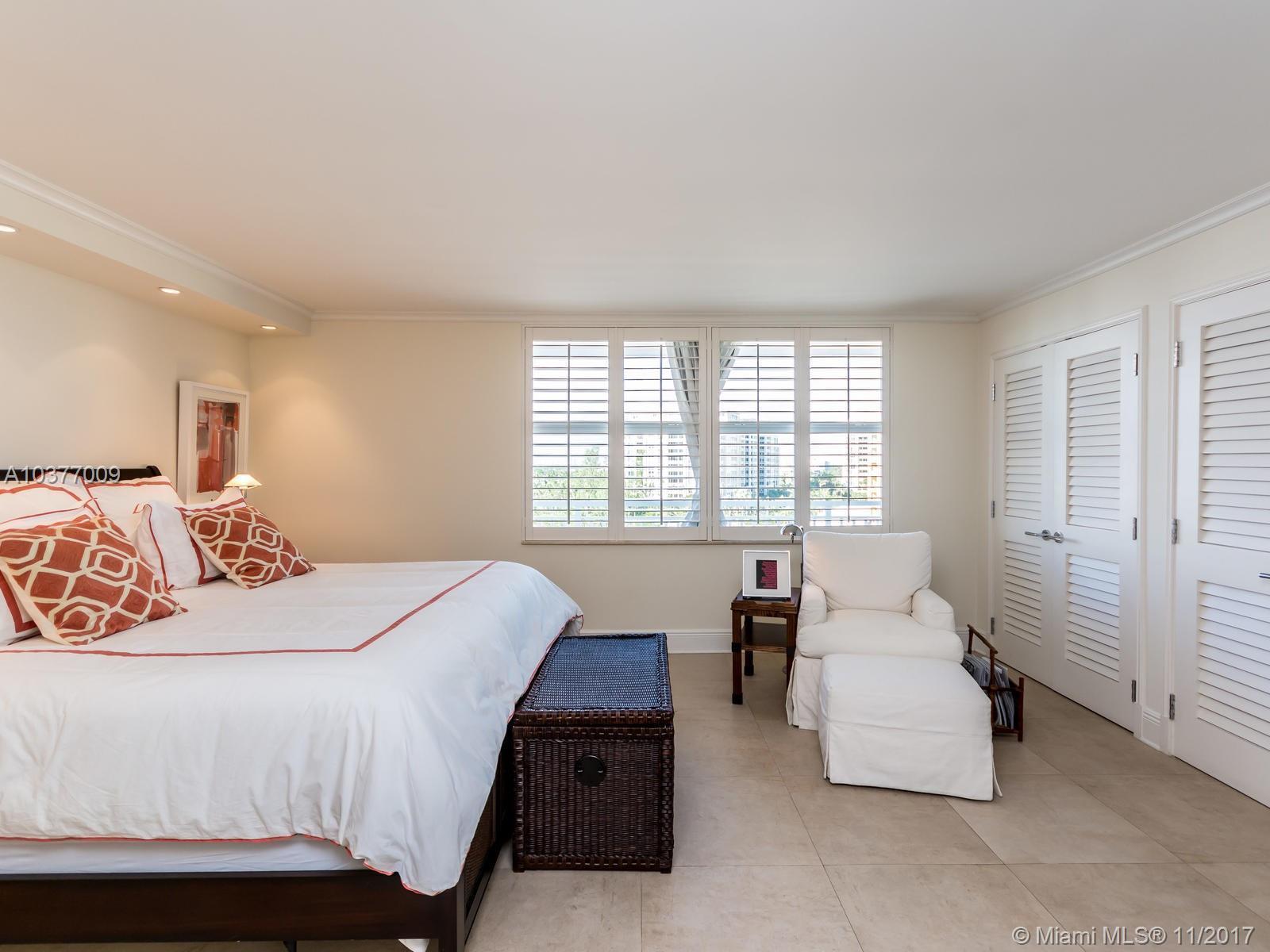 607 Ocean Drive, Unit 9K Key Biscayne, FL 33149 - Photo 44 of 78