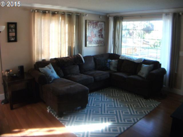355 4th Street Fairview, OR 97024 - Photo 7 of 15 Gallery Image 7