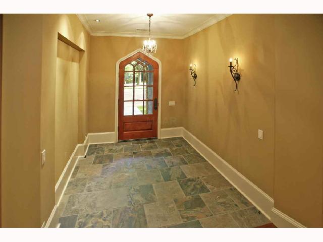 4079 Barfield Road Memphis, TN 38117 - Photo 2 of 12