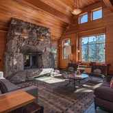 $2,430,000 | 260 Laura Knight, Truckee, CA 96161