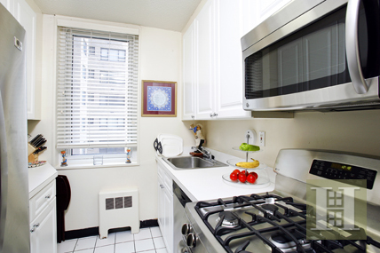 212 East 47th Street, Unit 6B Manhattan, NY 10017 - Photo 3 of 5