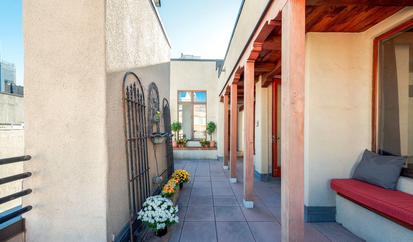 521 W 47th St, Unit PH4B Manhattan, NY 10036 - Photo 3 of 12