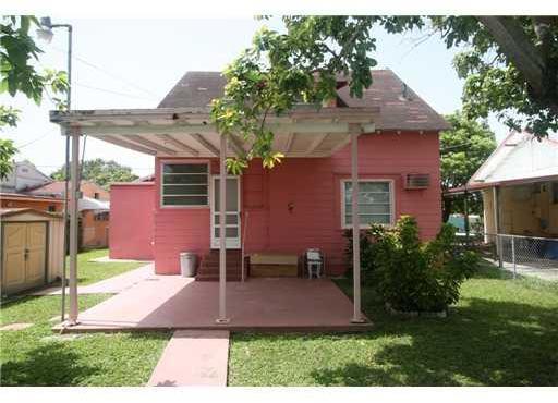 2245 Southwest 17th Terrace Miami, FL 33145 - Photo 13 of 16