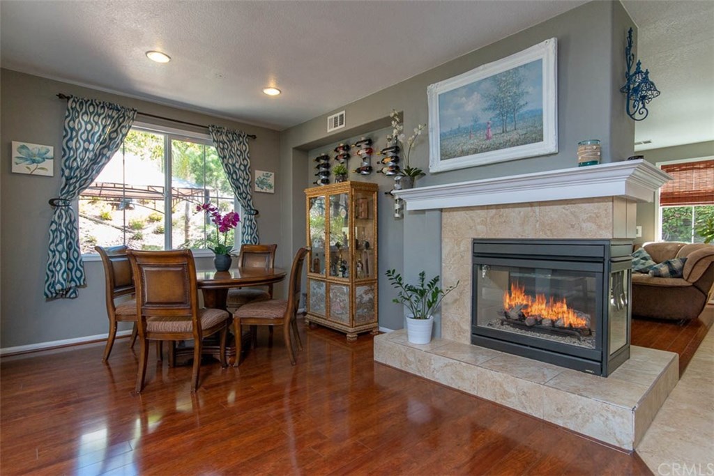 32009 Hummingbird Way Temecula, CA 92592 - Photo 5 of 40