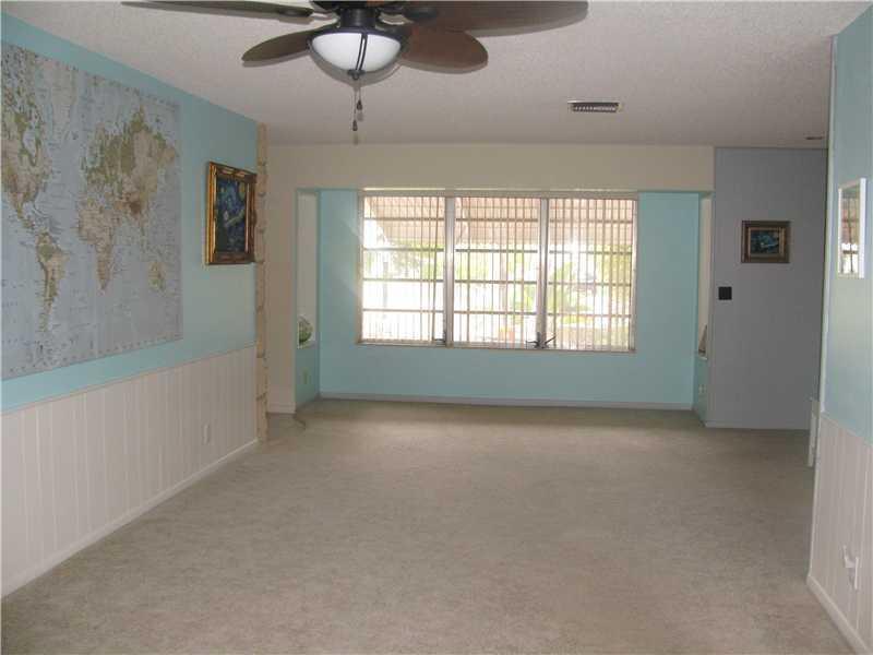 1656 West River Drive Margate, FL 33063 - Photo 14 of 29