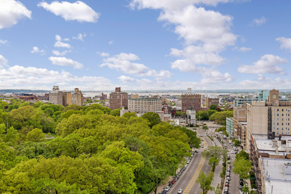 135 Eastern Parkway, Unit PH16A Brooklyn, NY 11238 - Photo 15 of 17