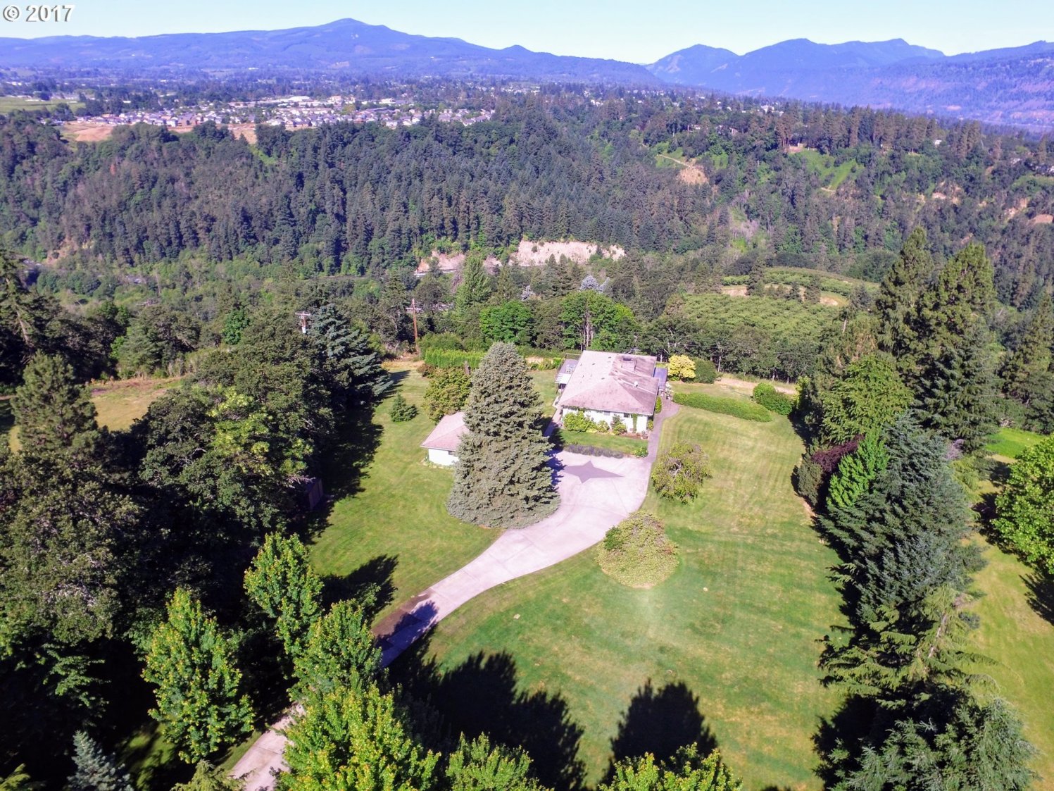 680 Highline Road Hood River, OR 97031 - Photo 20 of 30