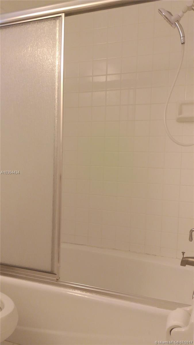 220 Southwest 9th Avenue, Unit 219 Hallandale, FL 33009 - Photo 12 of 24
