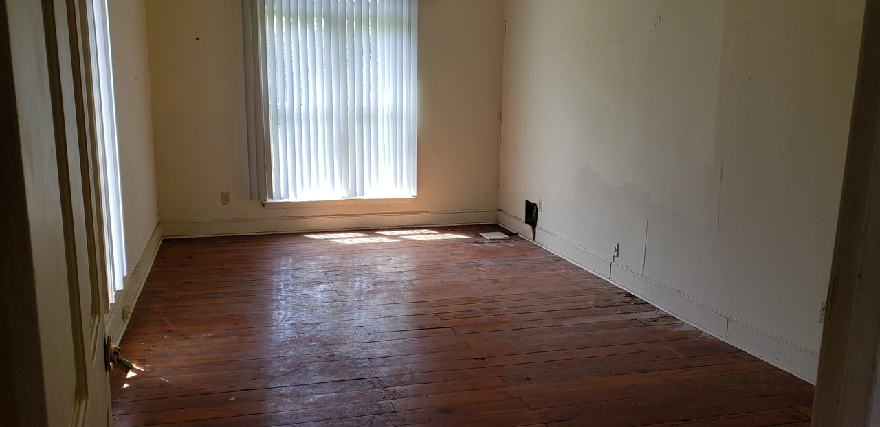 3738 Lakeview Road Memphis, TN 38116 - Photo 10 of 13