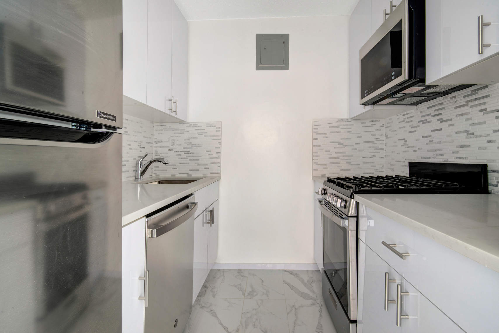 210 East 15th Street, Unit 9L Manhattan, NY 10003 - Photo 3 of 10