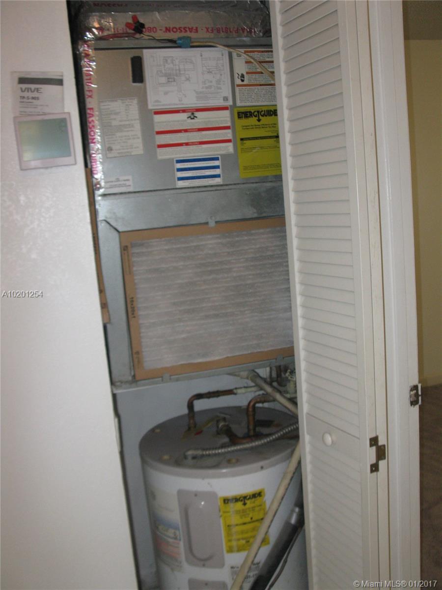 21021 Southwest 124th Ave Road Miami, FL 33177 - Photo 15 of 25