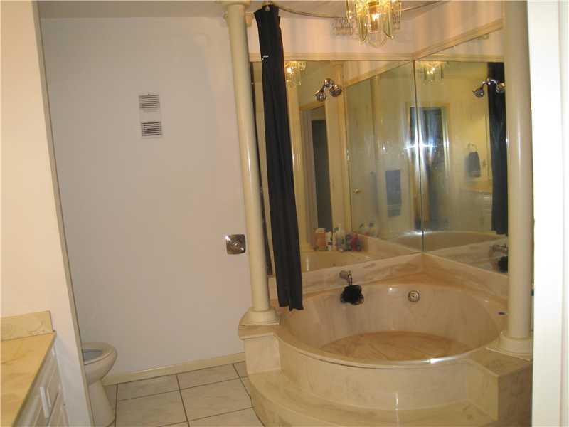 7039 Southwest 115th Place, Unit C27 Miami, FL 33173 - Photo 6 of 9