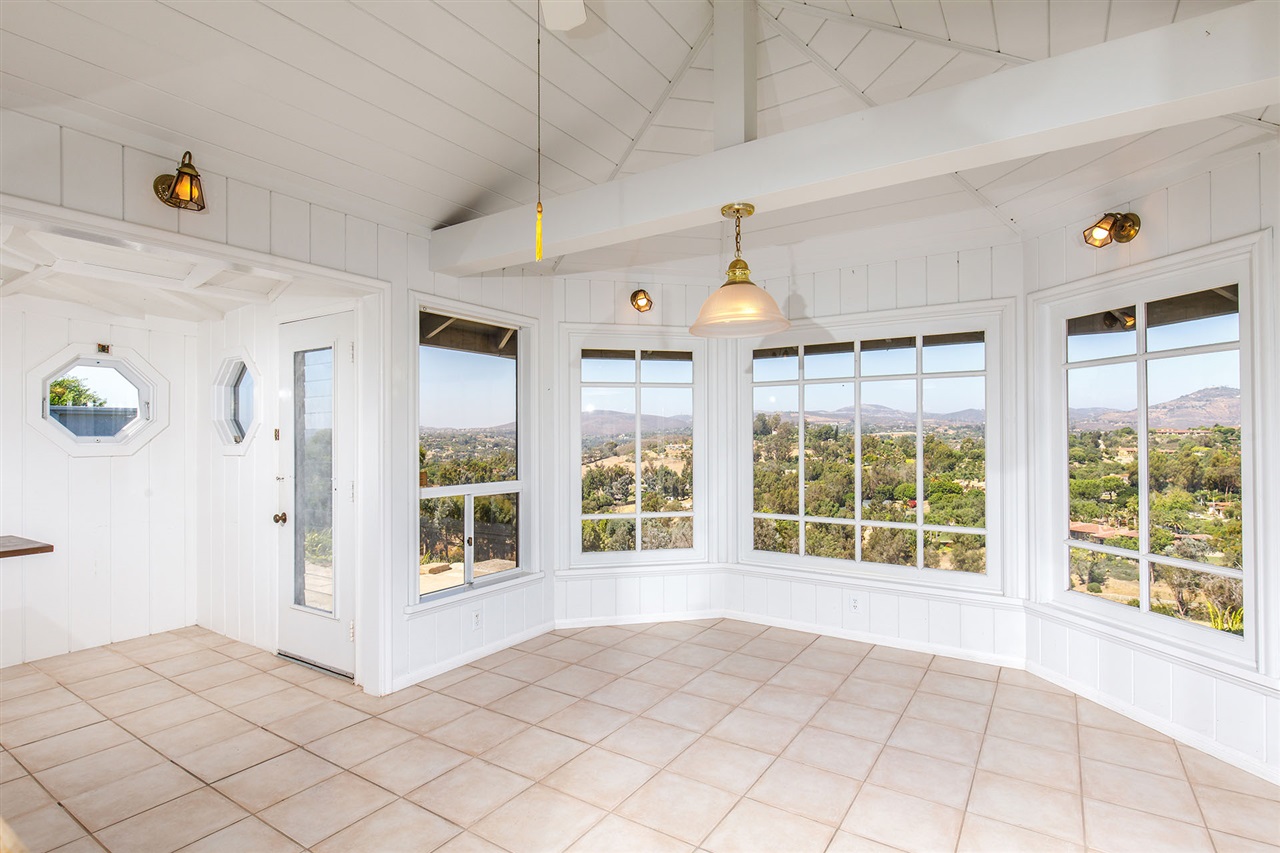 5476 La Crescenta Road Rancho Santa Fe, CA 92067 - Photo 7 of 14