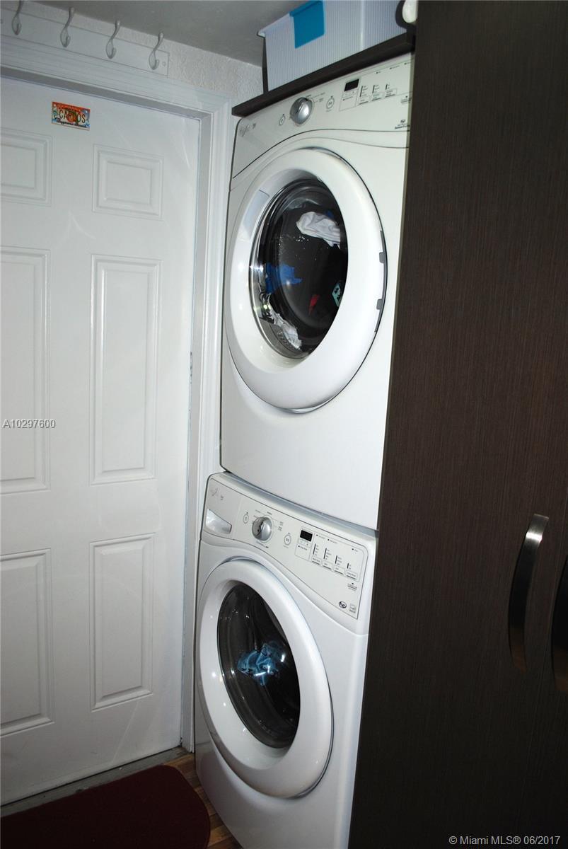 13854 Southwest 67th Terrace Miami, FL 33183 - Photo 21 of 24