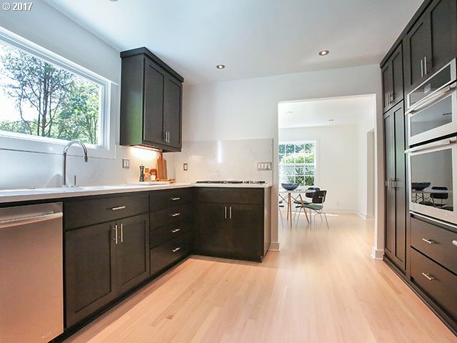 4815 Southwest Patton Road Portland, OR 97221 - Photo 6 of 32 Gallery Image 6