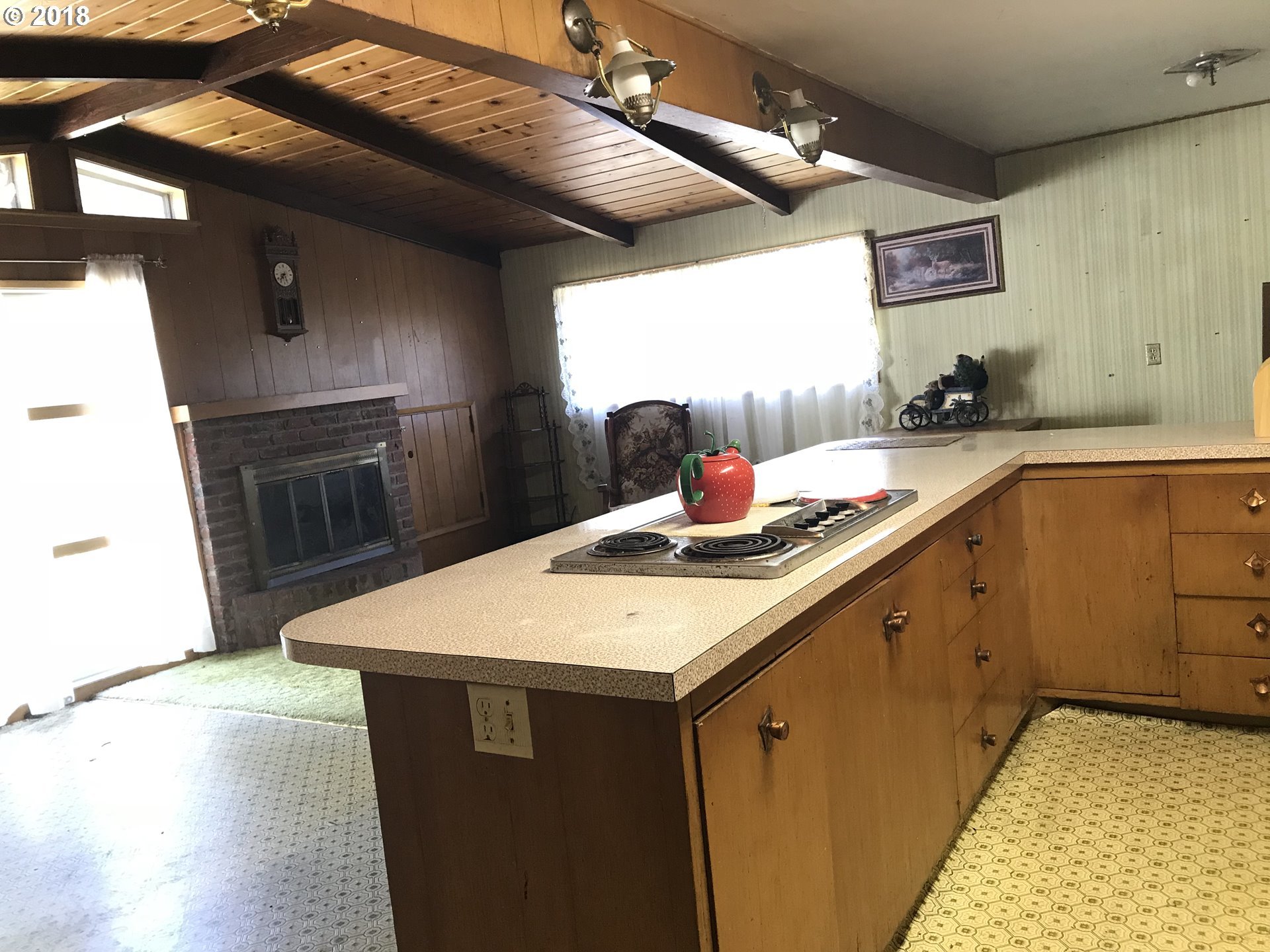 4283 Carnes Road Roseburg, OR 97471 - Photo 5 of 17
