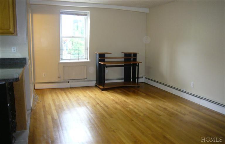 195 Hoover Road, Unit 1L Yonkers, NY 10710 - Photo 3 of 11
