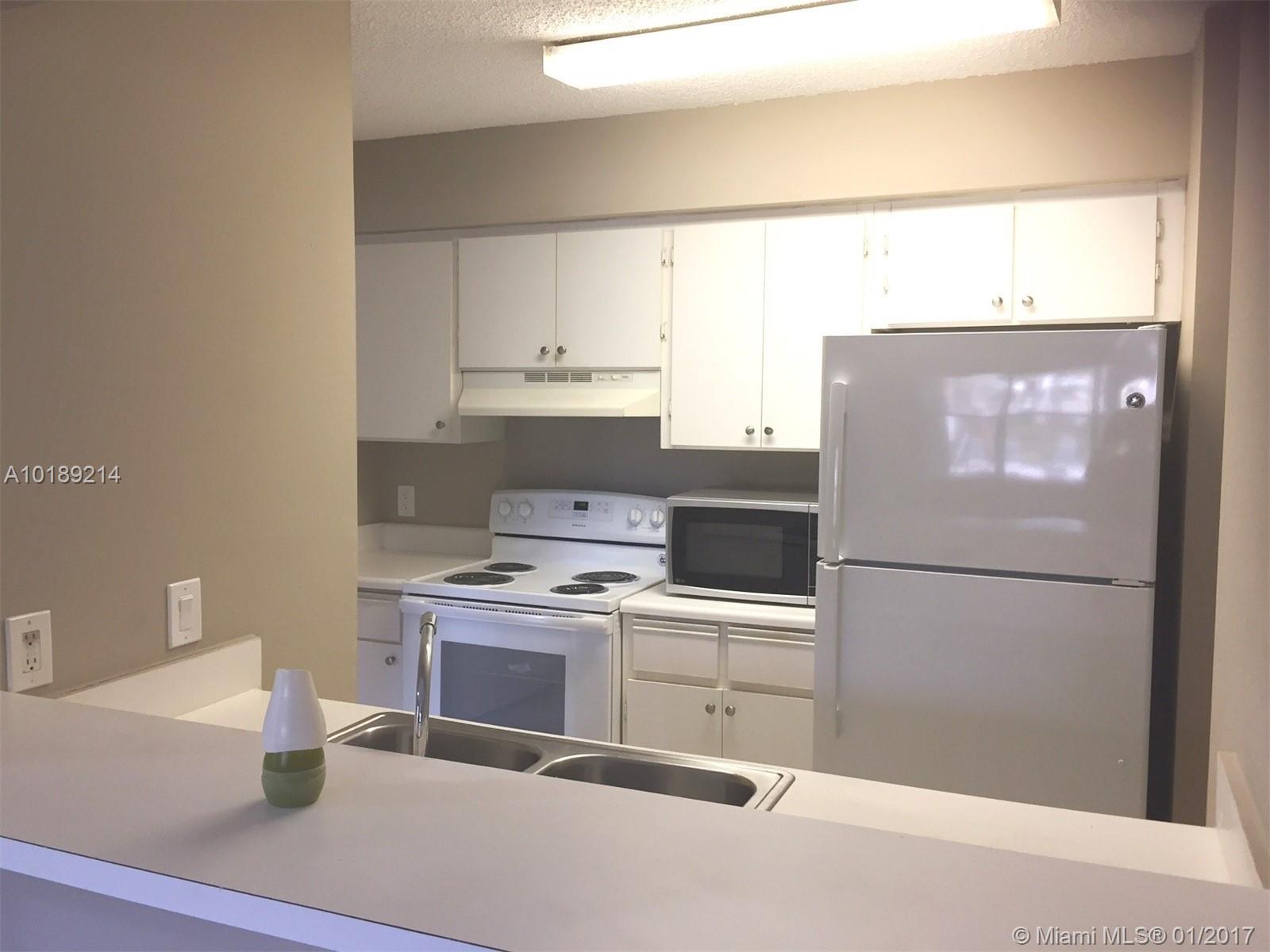 630 South Park Road, Unit 183 Hollywood, FL 33021 - Photo 8 of 12