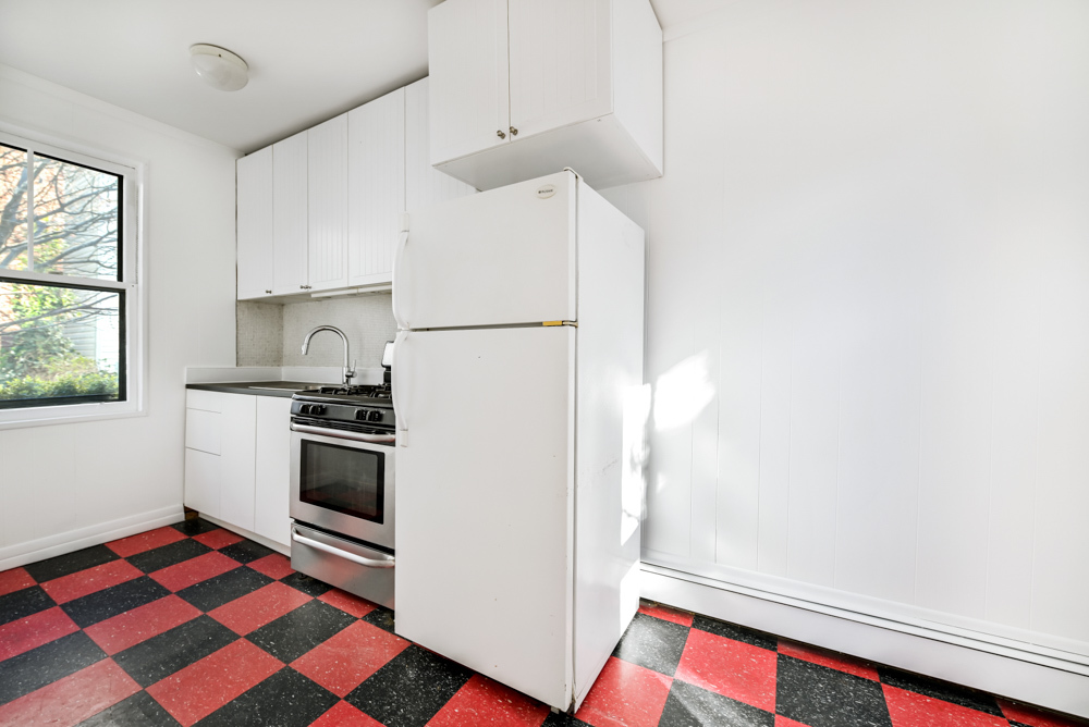 112 Oak Street Brooklyn, NY 11222 - Photo 23 of 28