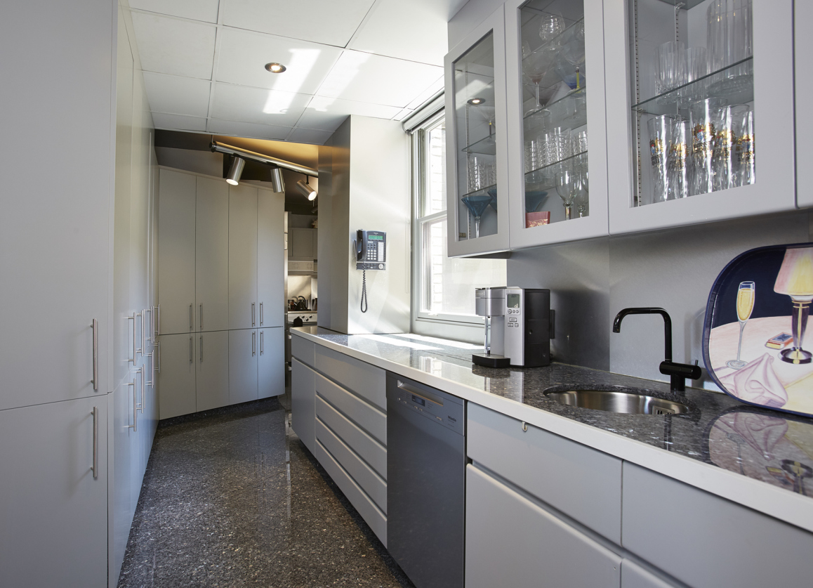 30 Sutton Place, Unit 14C Manhattan, NY 10022 - Photo 7 of 10