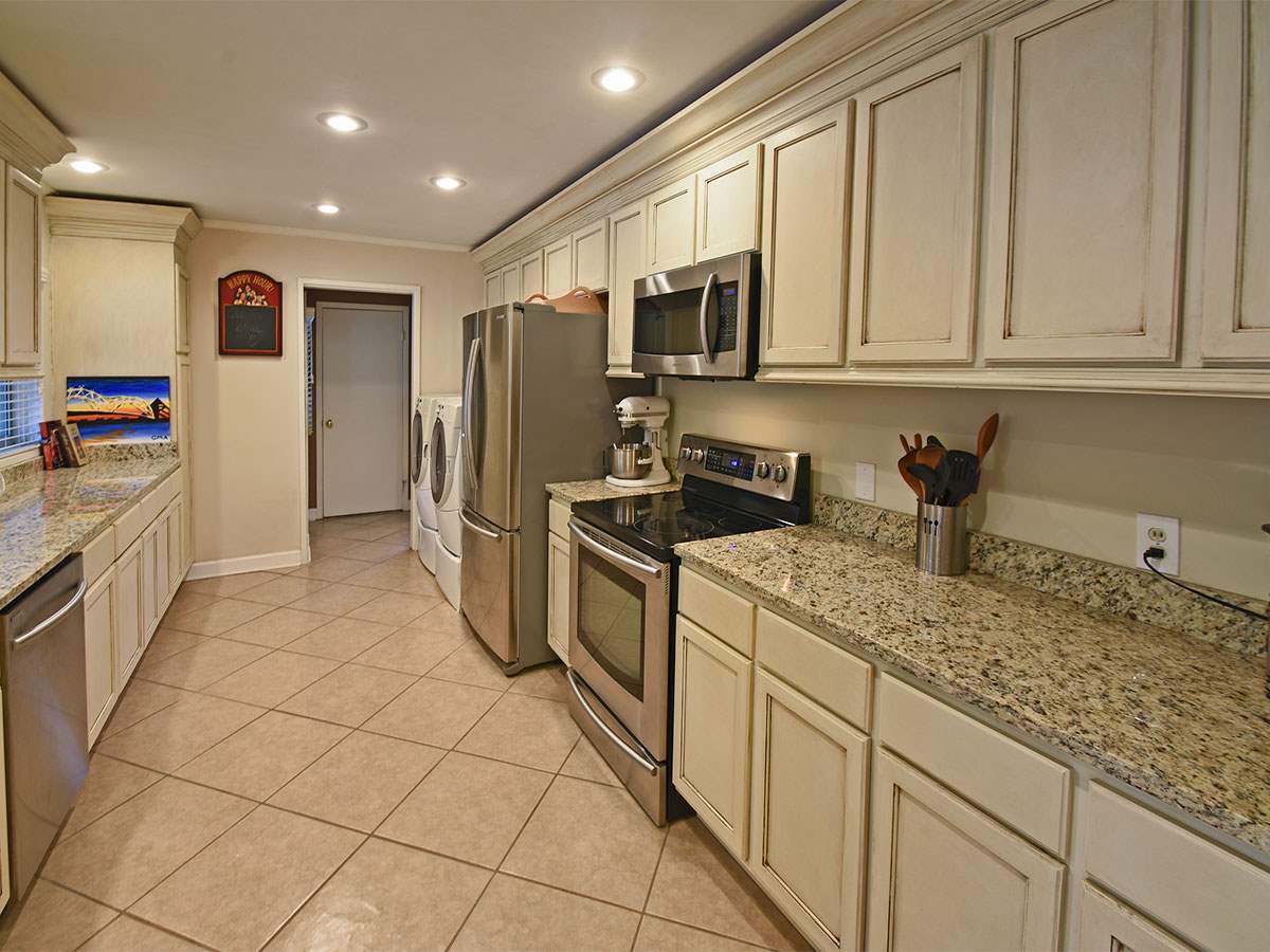 4128 Sequoia Road Memphis, TN 38117 - Photo 10 of 15