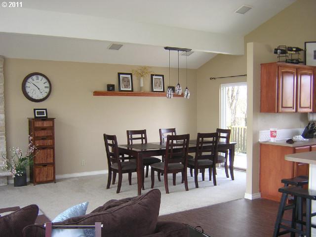 25565 Northwest Evergreen Road Hillsboro, OR 97124 - Photo 12 of 16 Gallery Image 12