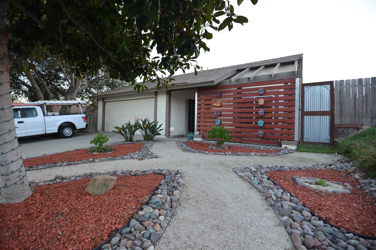 3981 Johnson Drive Oceanside, CA 92056 - Photo 2 of 25