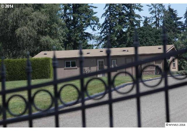 20492 Olmstead Road Northeast Aurora, OR 97002 - Photo 2 of 16